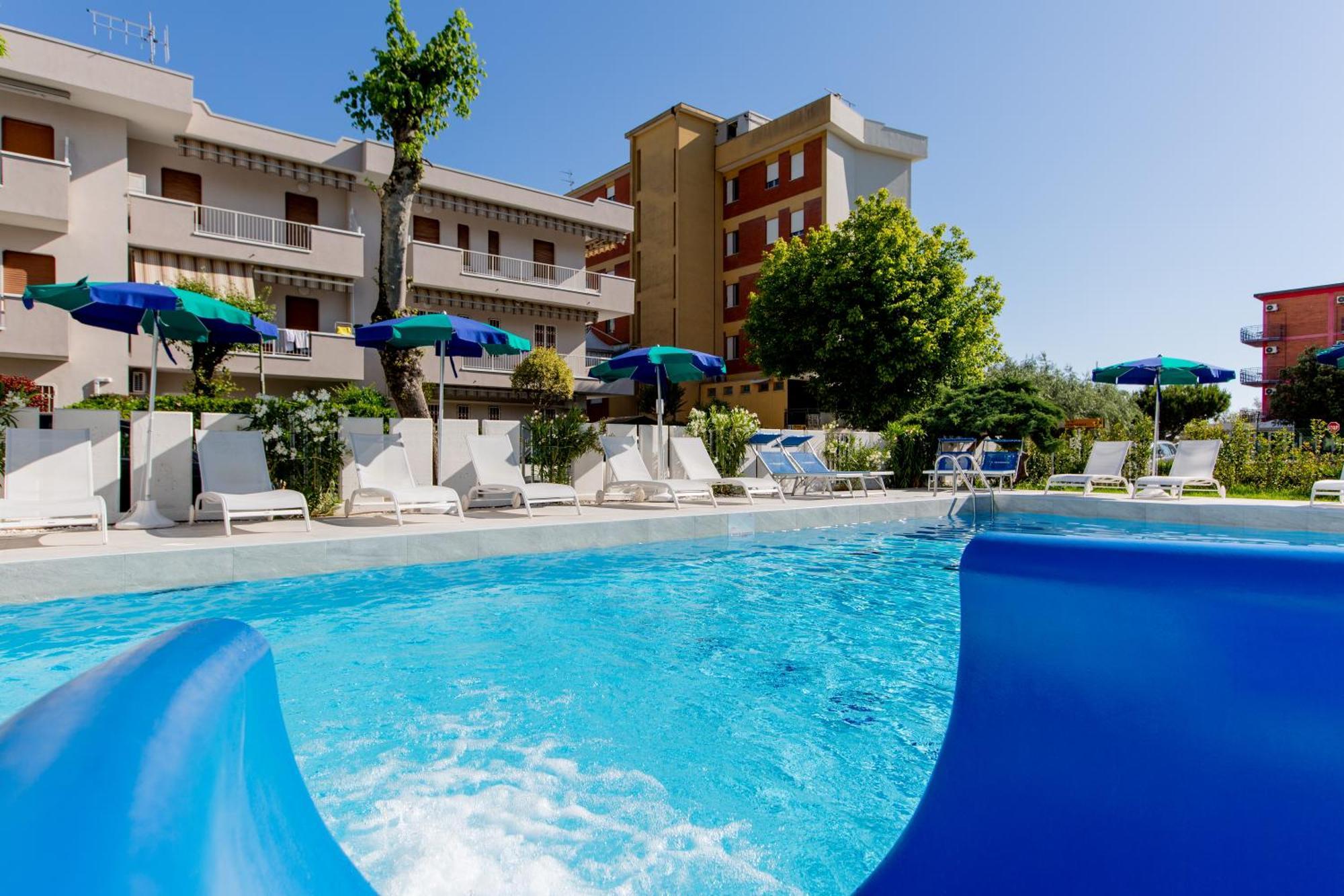 Clubhotel Residence Cesenatico Dış mekan fotoğraf