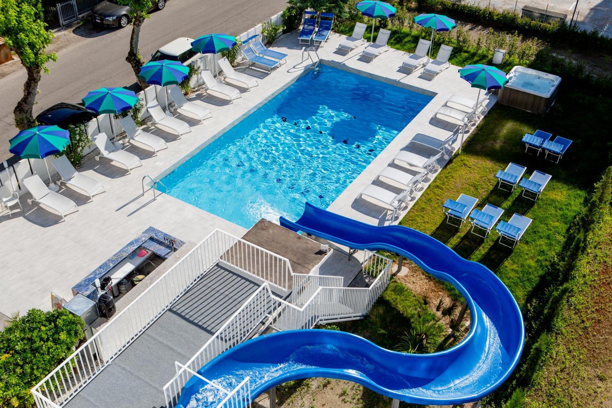 Clubhotel Residence Cesenatico Dış mekan fotoğraf